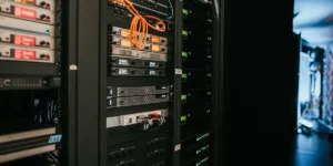 [로컬] 로컬 LLM 최소 사양: 2026년, 8GB VRAM으로도 가능한 오픈소스 AI 모델 구동 조건과 GPU 선택 가이드
